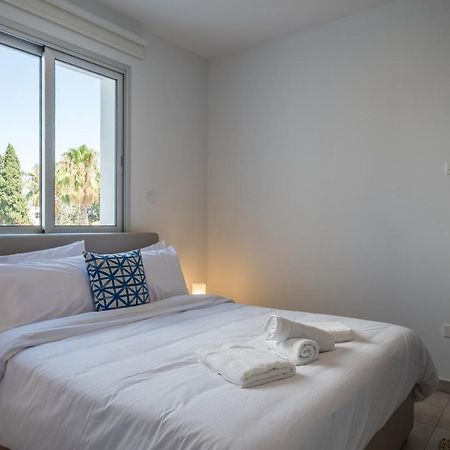 Solaar Apartments Faneromeni Larnaca Extérieur photo