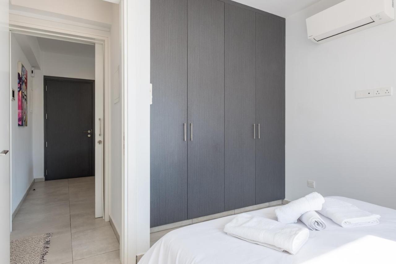 Solaar Apartments Faneromeni Larnaca Extérieur photo