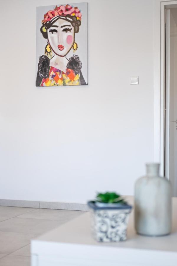Solaar Apartments Faneromeni Larnaca Extérieur photo