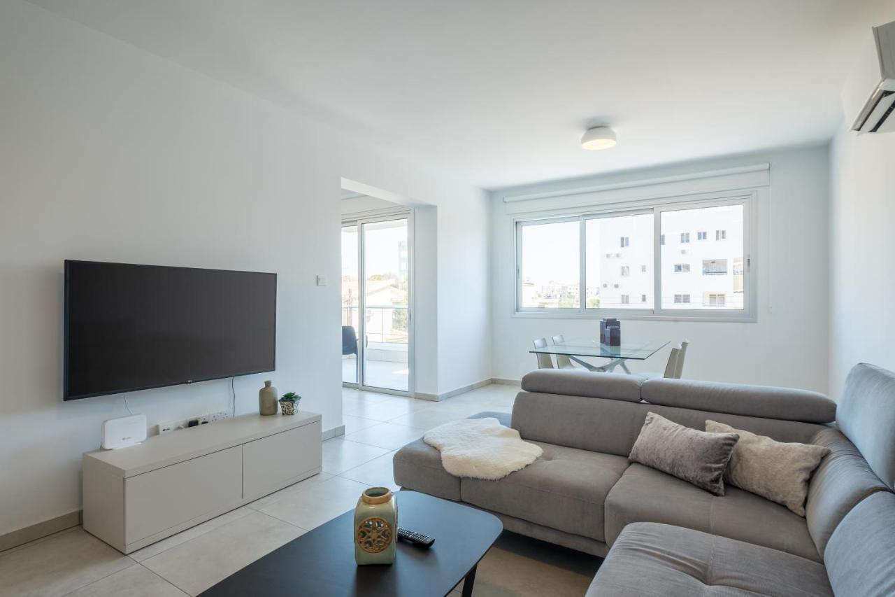 Solaar Apartments Faneromeni Larnaca Extérieur photo