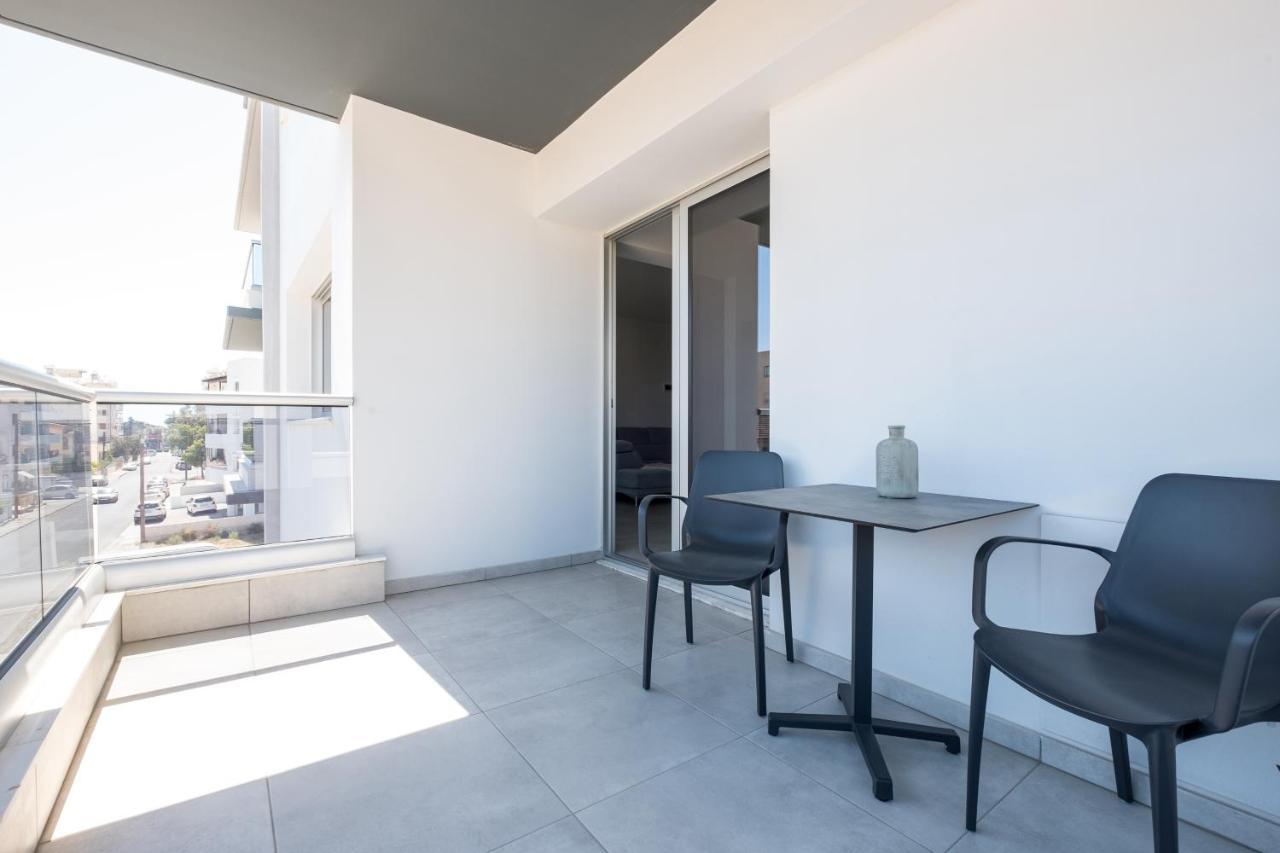 Solaar Apartments Faneromeni Larnaca Extérieur photo