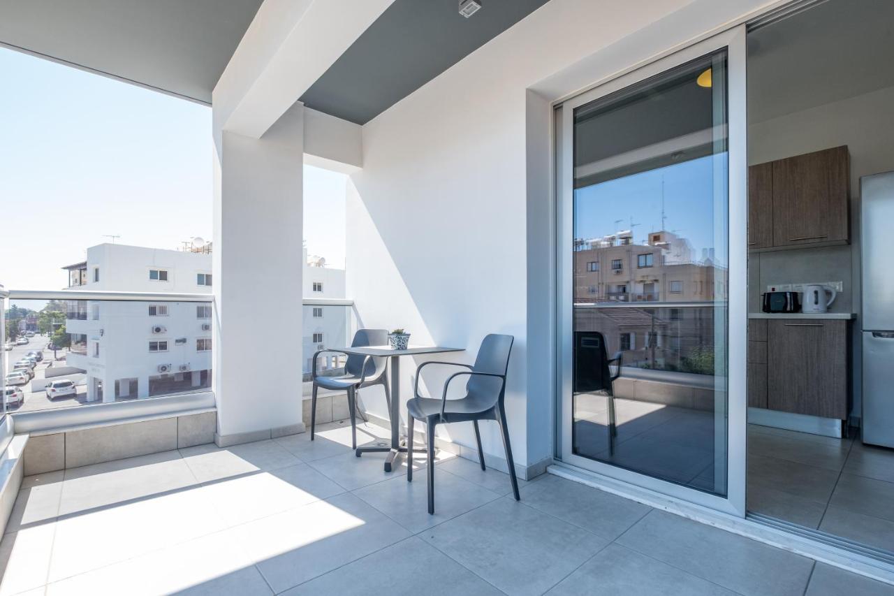 Solaar Apartments Faneromeni Larnaca Extérieur photo