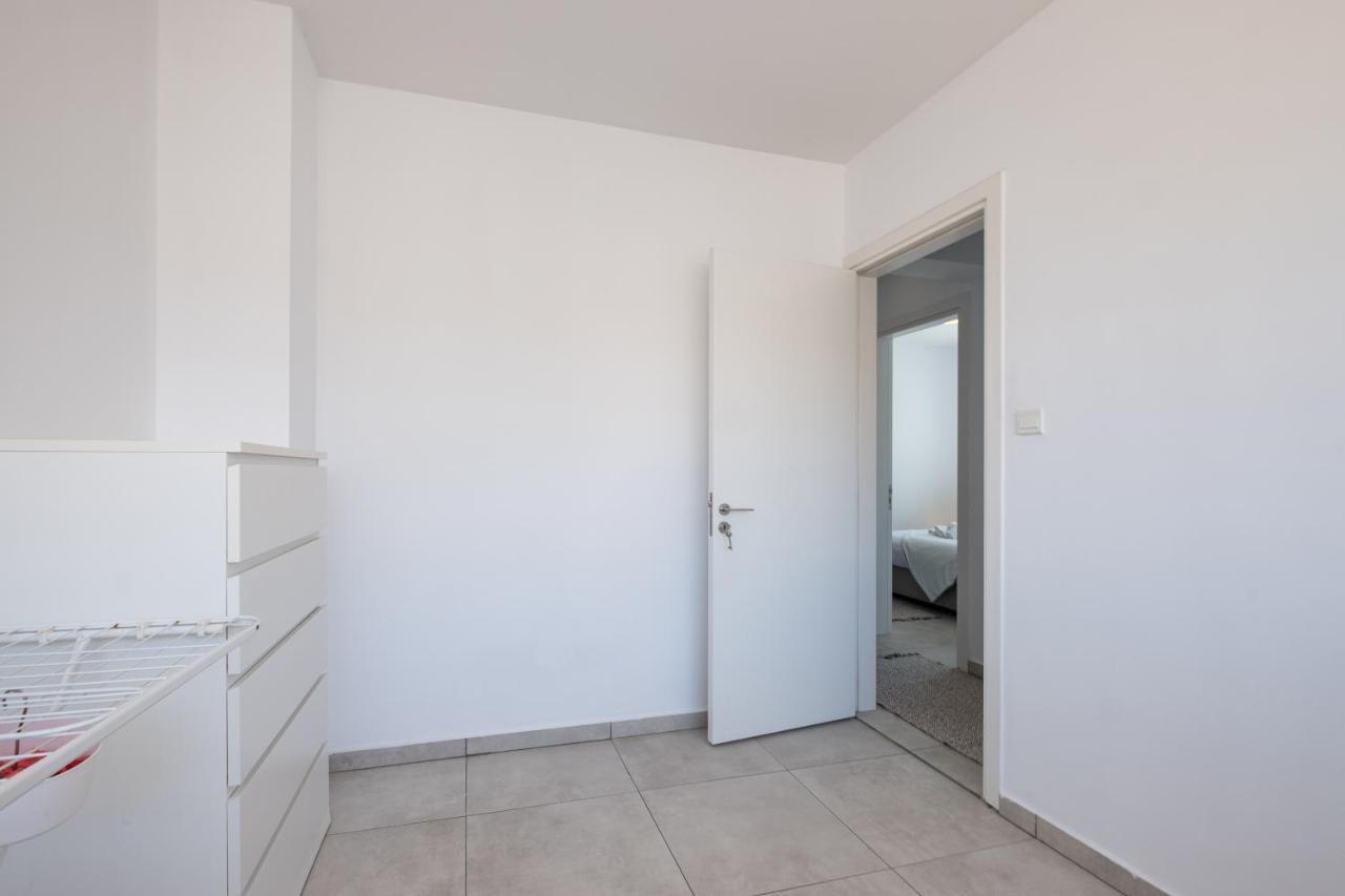 Solaar Apartments Faneromeni Larnaca Extérieur photo