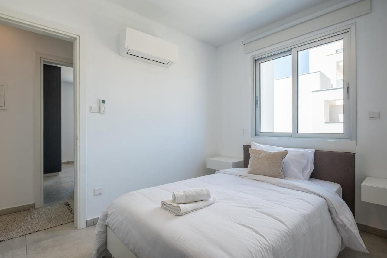 Solaar Apartments Faneromeni Larnaca Extérieur photo